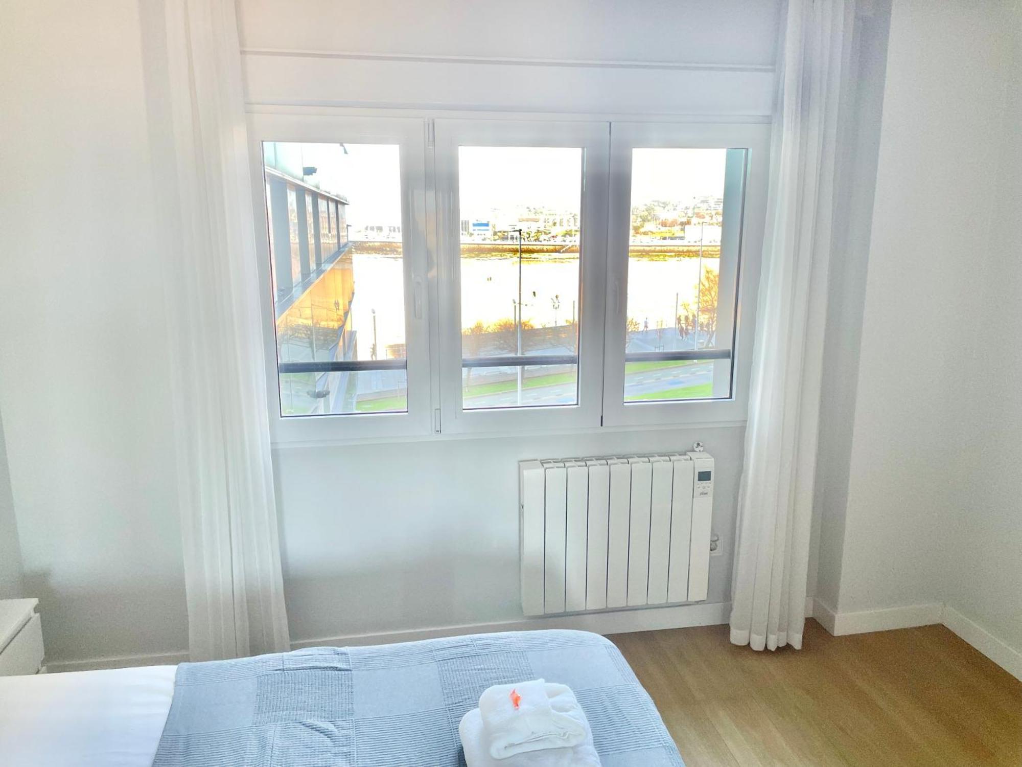 Apartamento San Lorenzo Playa. Vistas Al Mar. Хихон Экстерьер фото