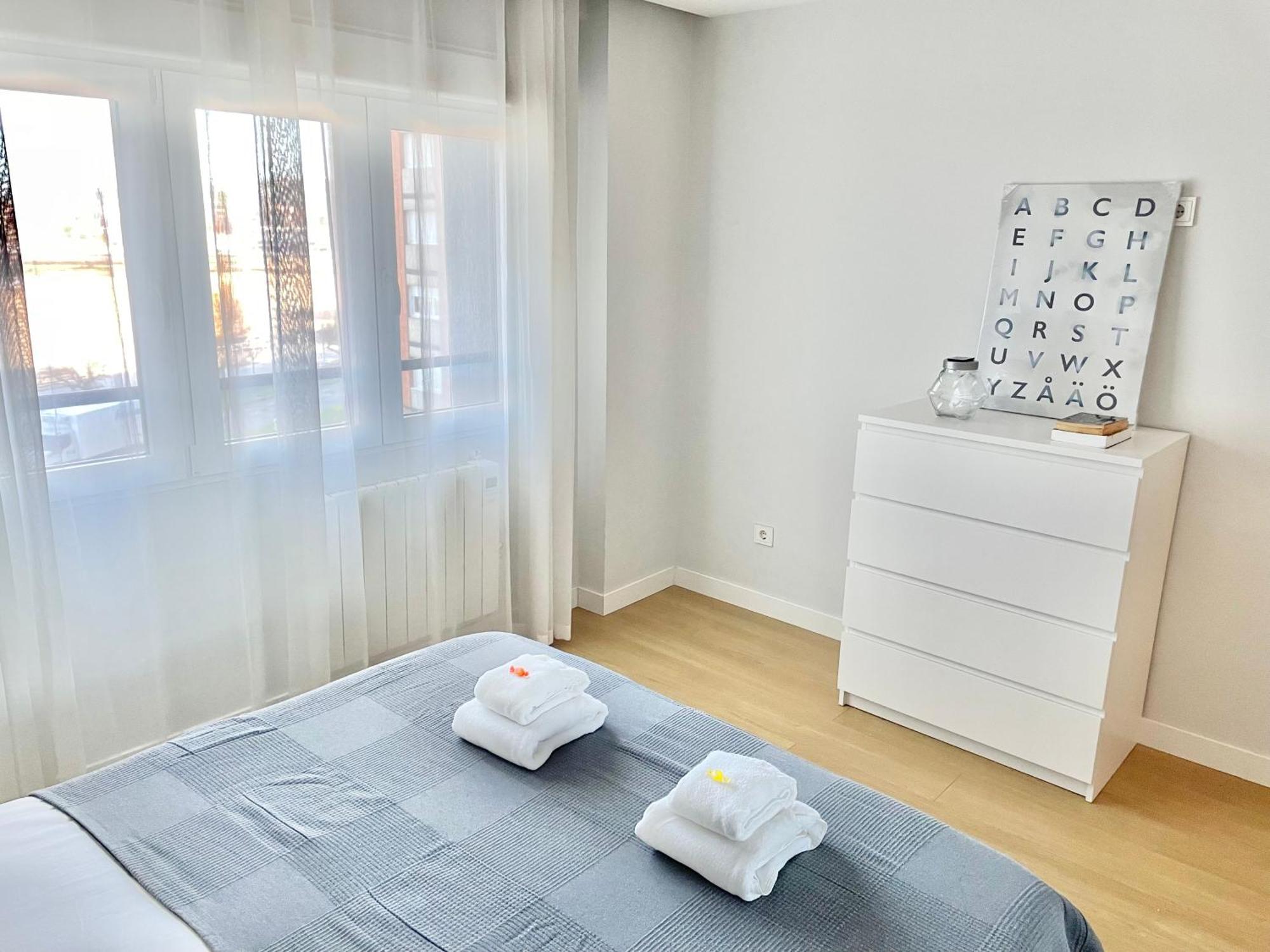 Apartamento San Lorenzo Playa. Vistas Al Mar. Хихон Экстерьер фото